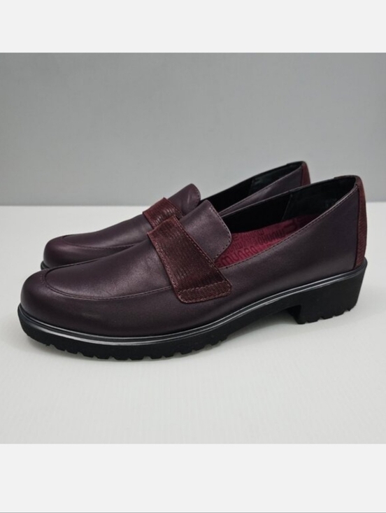 Munro Shoes - Munro Geena Comfort Loafer Womens 8.5 NARROW Burgundy Wine Leather Slip On NEW